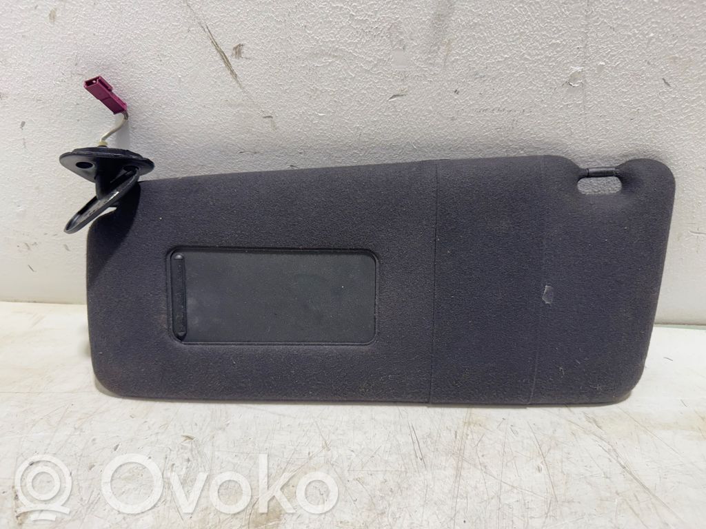 Sun visor   8258035
