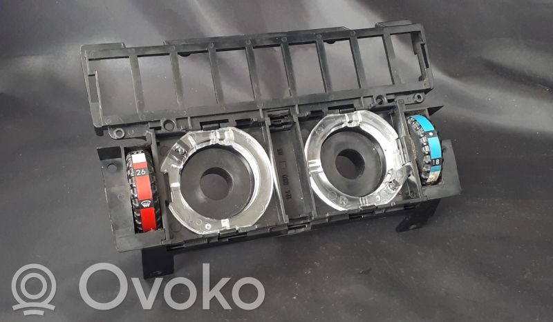 Mercedes-Benz E W124 Climate control unit 