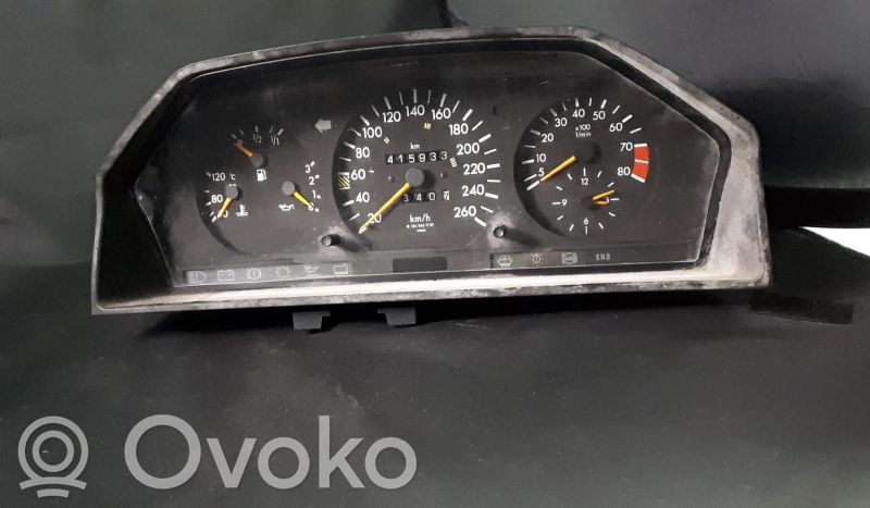 Mercedes-Benz E W124 Speedometer (instrument cluster) 