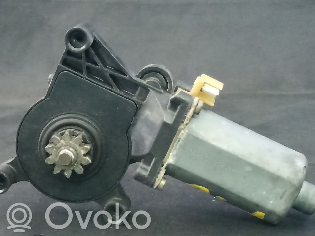 Mercedes-Benz E W210 Silnik regulatora szyby drzwi przednich 