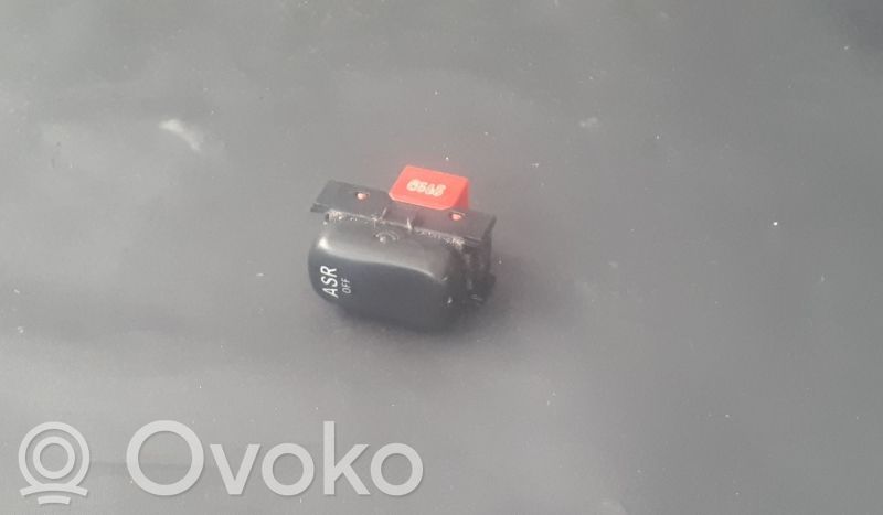 Mercedes-Benz E W210 Przycisk / Włącznik ESP 