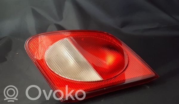Mercedes-Benz E W210 Lampy tylnej klapy bagażnika 