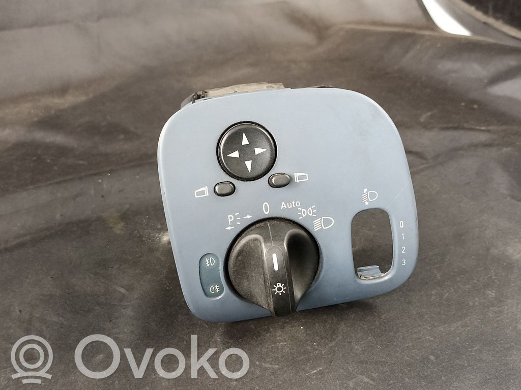 Light switch   2035450604,A2035450604,AZUL