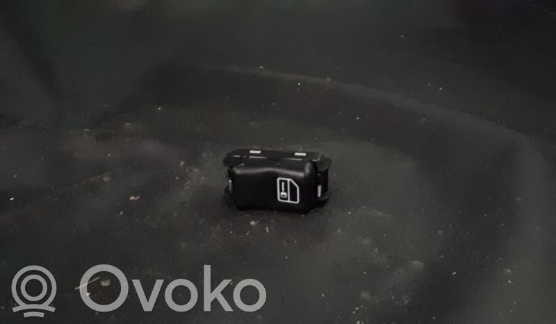 Central locking switch button   2028203910,2028204010,A2028203910,A2028204010,TRANCARPORTAS