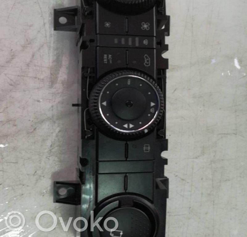 Mercedes-Benz Sprinter W906 Climate control unit 