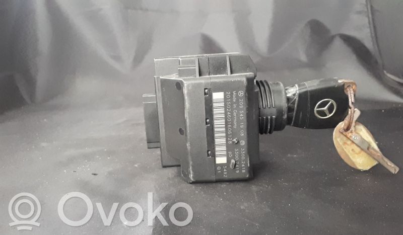 Mercedes-Benz CLK A209 C209 Buton pornire/oprire motor 