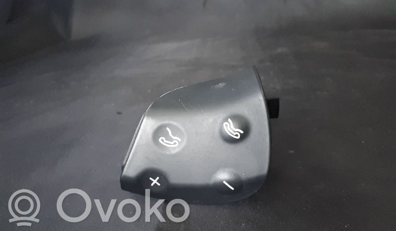 Mercedes-Benz C W203 Ohjauspyörän painikkeet/kytkimet 