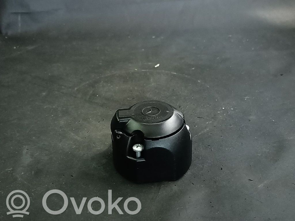 Mercedes-Benz CLK A209 C209 Holder (bracket) 