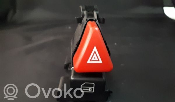 Mercedes-Benz A W168 Botón interruptor de luz de peligro 
