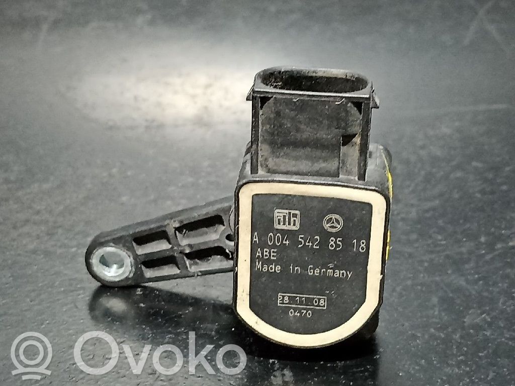 Mercedes-Benz C W204 Headlight level adjustment motor 