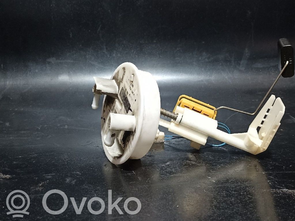 Mercedes-Benz C W203 Fuel level sensor 