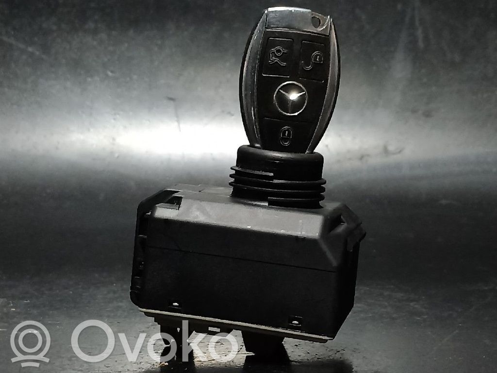 Mercedes-Benz E W212 Engine start stop button switch 