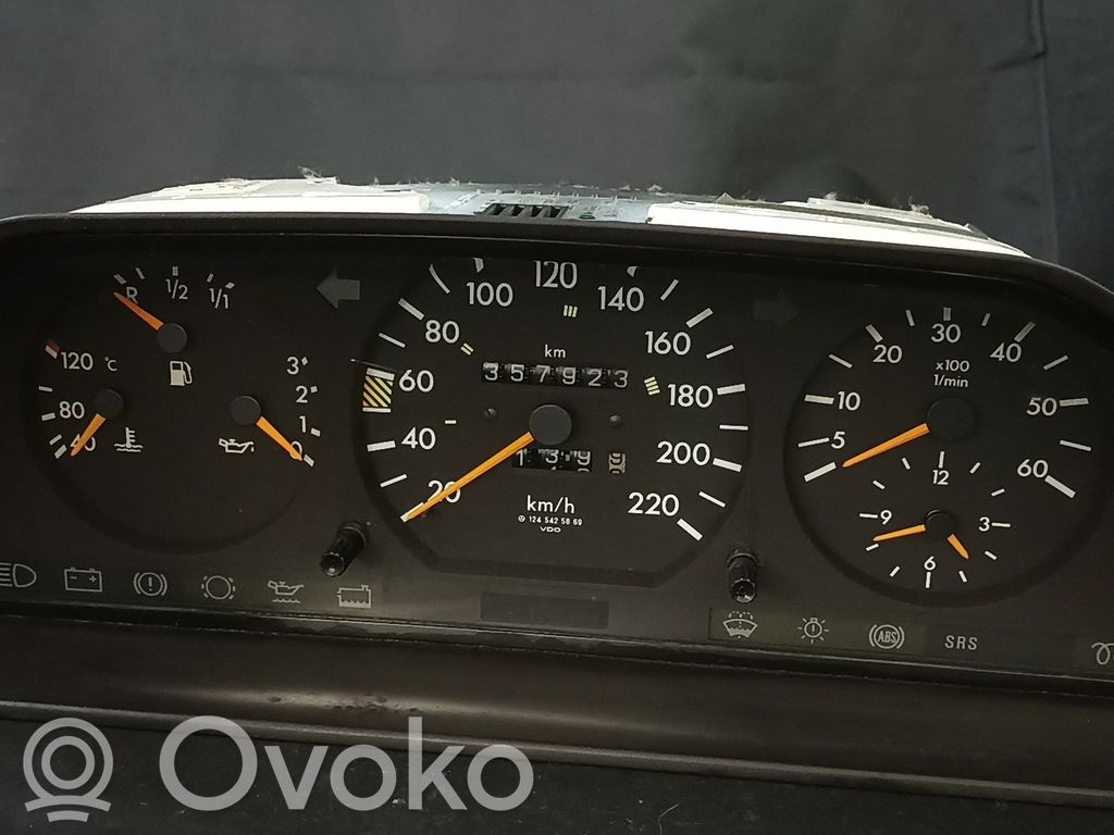 Mercedes-Benz E W124 Speedometer (instrument cluster) 