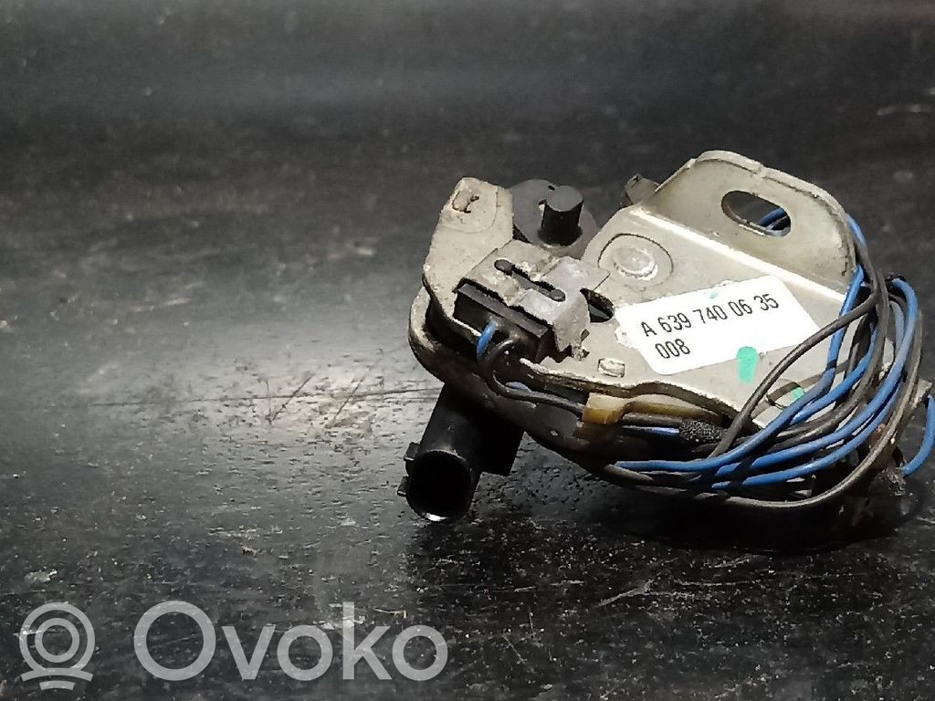 Mercedes-Benz Vito Viano W639 Rear door lock 
