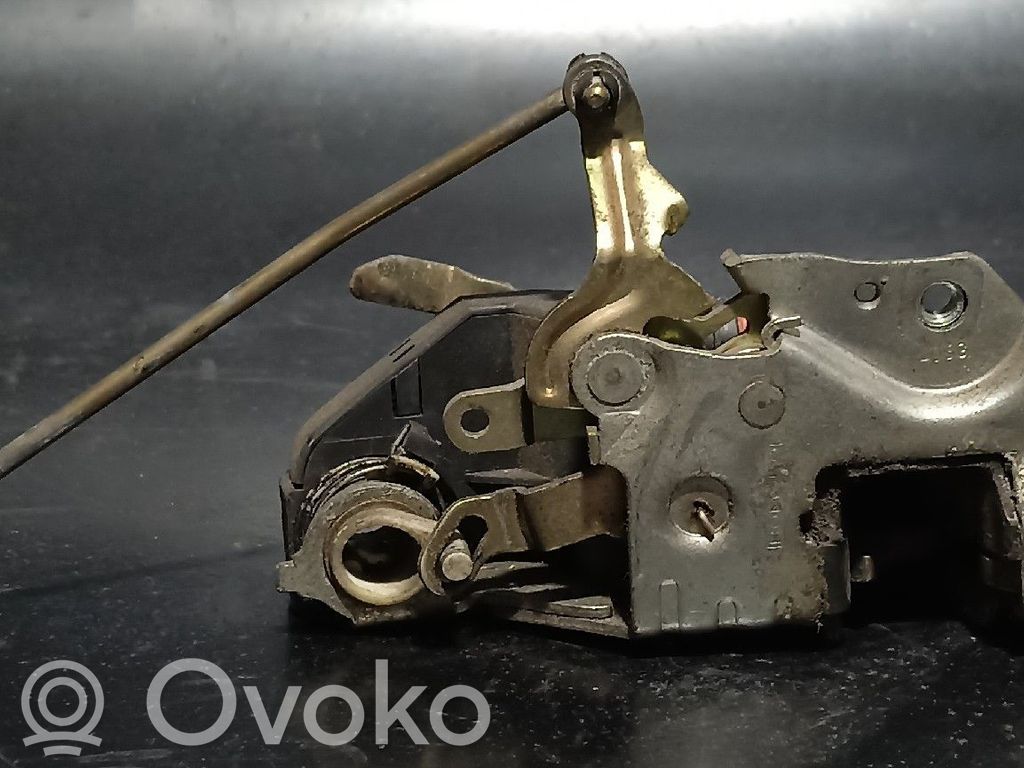 Mercedes-Benz E W124 Front door lock 