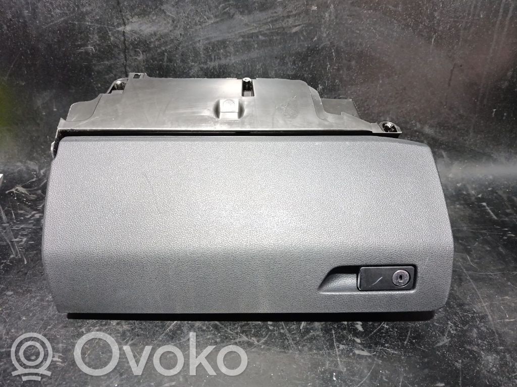 Mercedes-Benz CLK C207 A207 Guantera 