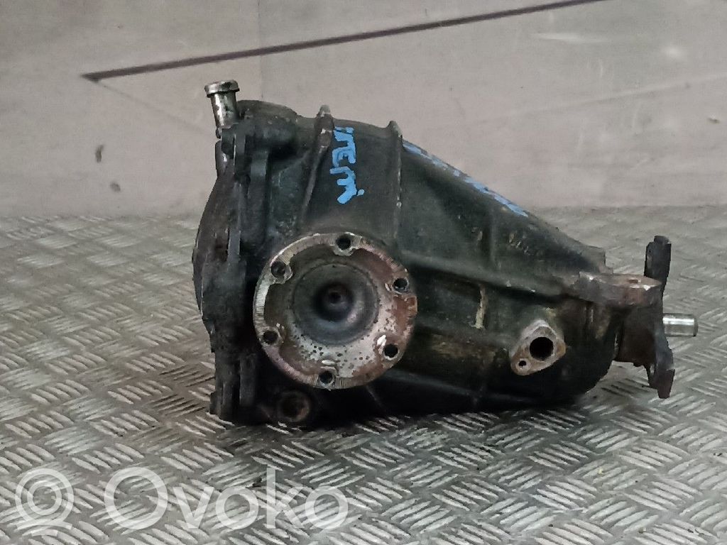Mercedes-Benz C W202 Tylny mechanizm różnicowy 