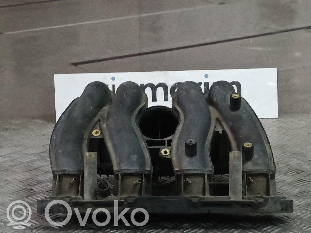 Kolektorius įsiurbimo   1111402201,1111401801,A1111401801,A1111402201
