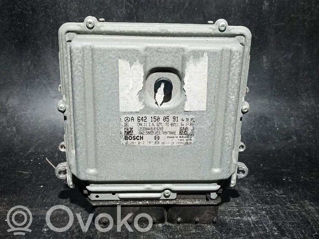 Unidad de control/módulo del motor   6421500591,Q01CR411