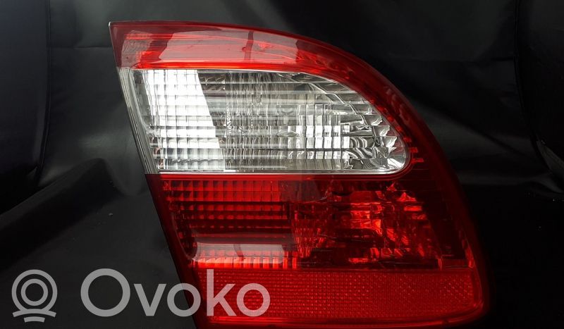 Mercedes-Benz E W211 Luci posteriori del portellone del bagagliaio 
