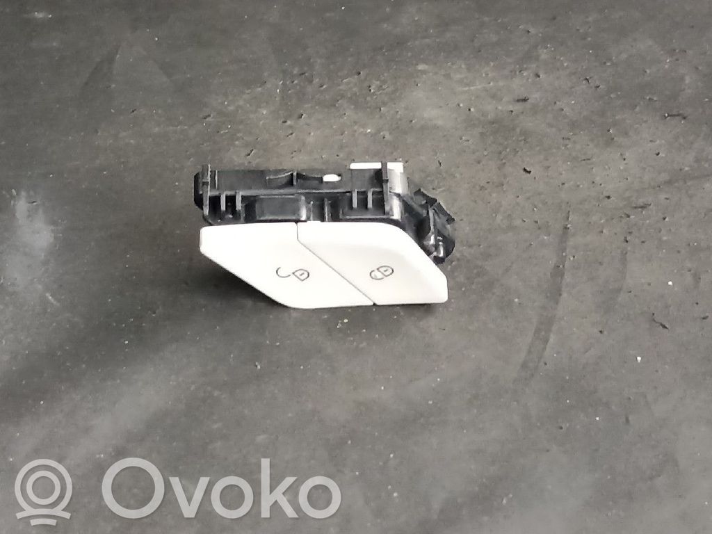 Mercedes-Benz C W205 Central locking switch button 