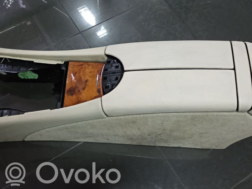 Mercedes-Benz E W211 Armrest 