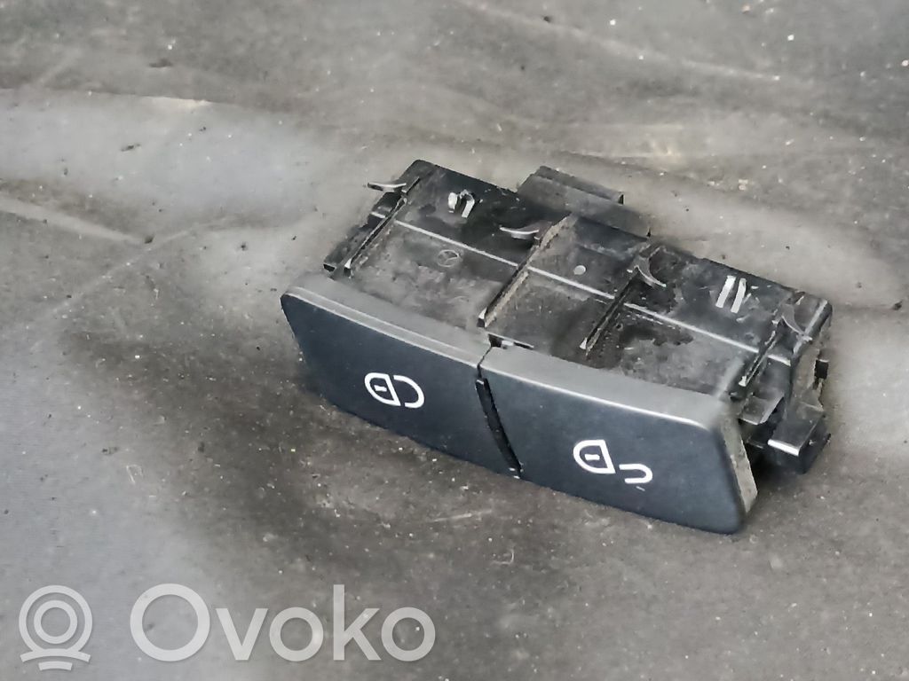 Mercedes-Benz C W204 Keskuslukituksen kytkin 
