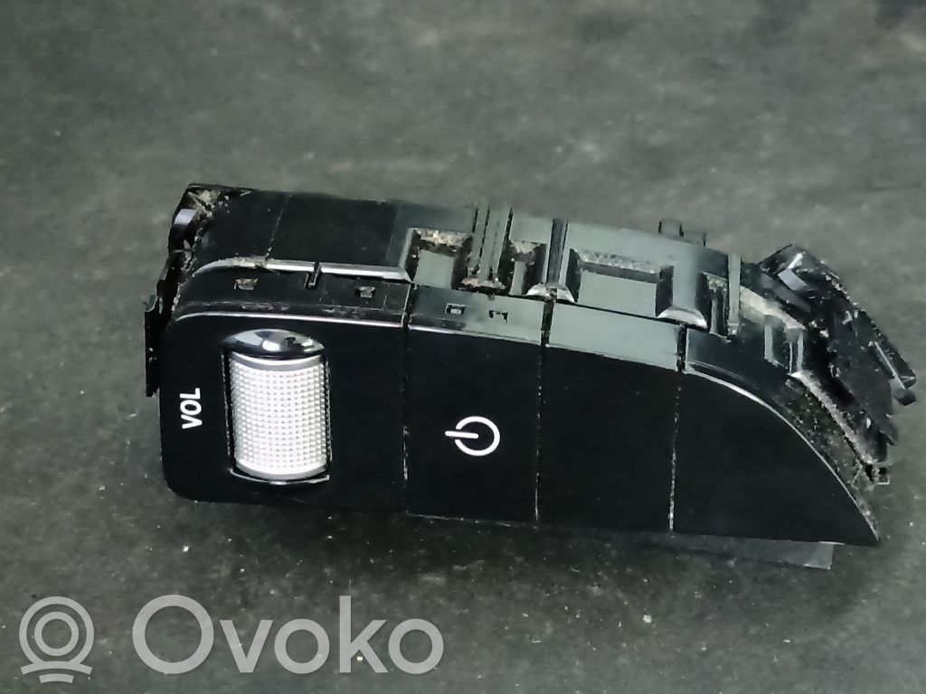 Mercedes-Benz C W205 Interruptor de control multifunción 