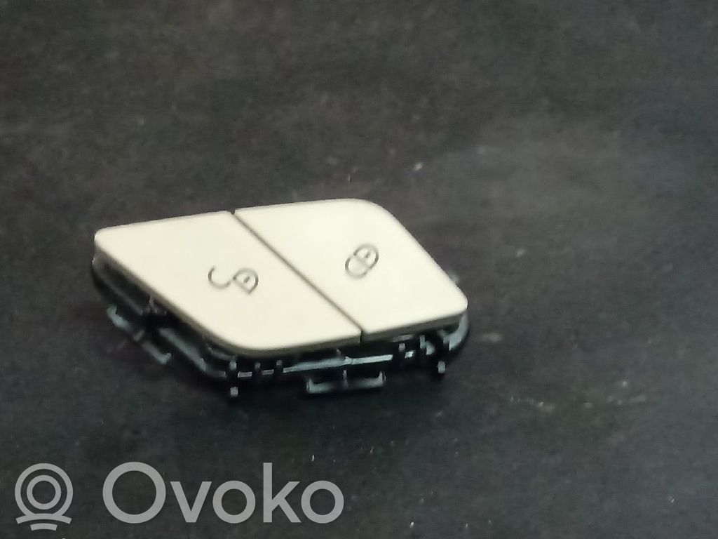 Mercedes-Benz C W205 Central locking switch button 