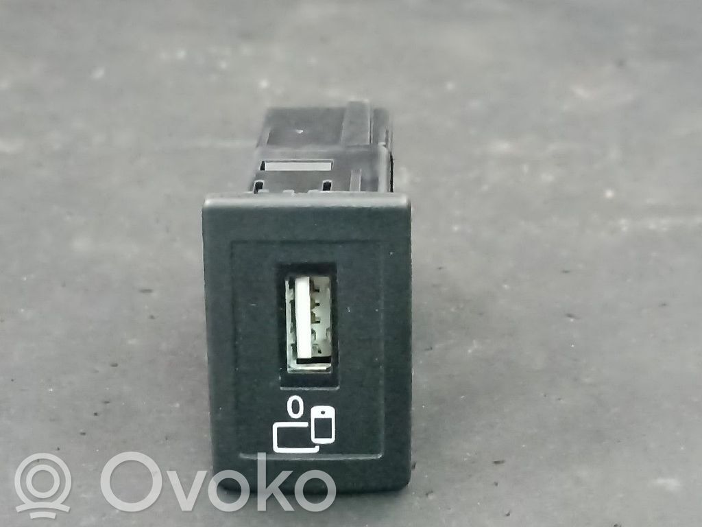 Inne wyposażenie elektryczne   2058202003,A2058202003,CONEXAOUSB