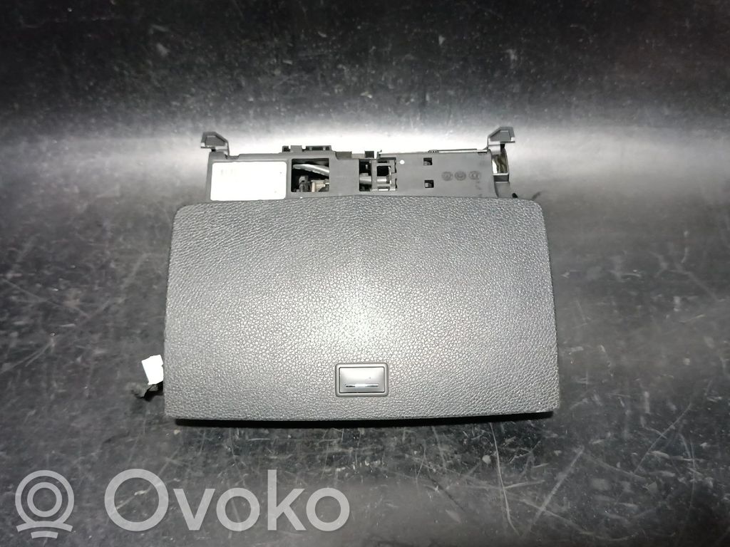 Mercedes-Benz C W204 Monitor / wyświetlacz / ekran 