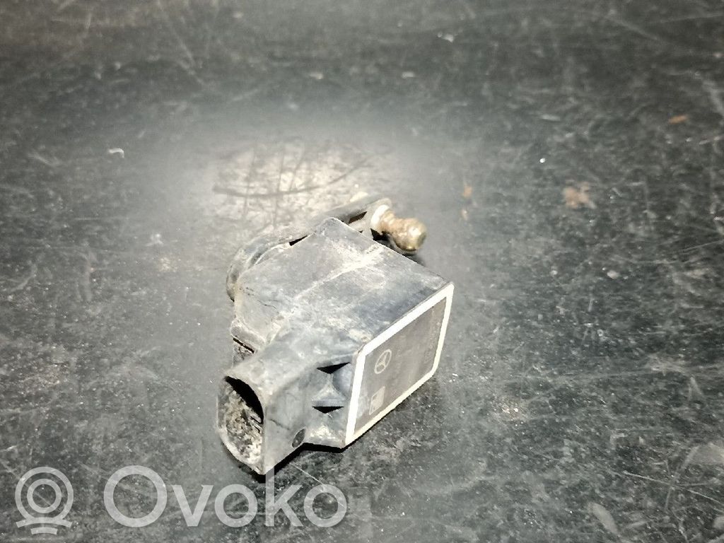 Mercedes-Benz E W211 Headlight level adjustment motor 