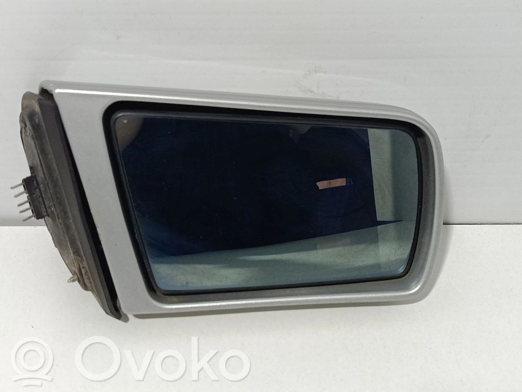 Mercedes-Benz C W202 Elektryczne lusterko boczne drzwi przednich 