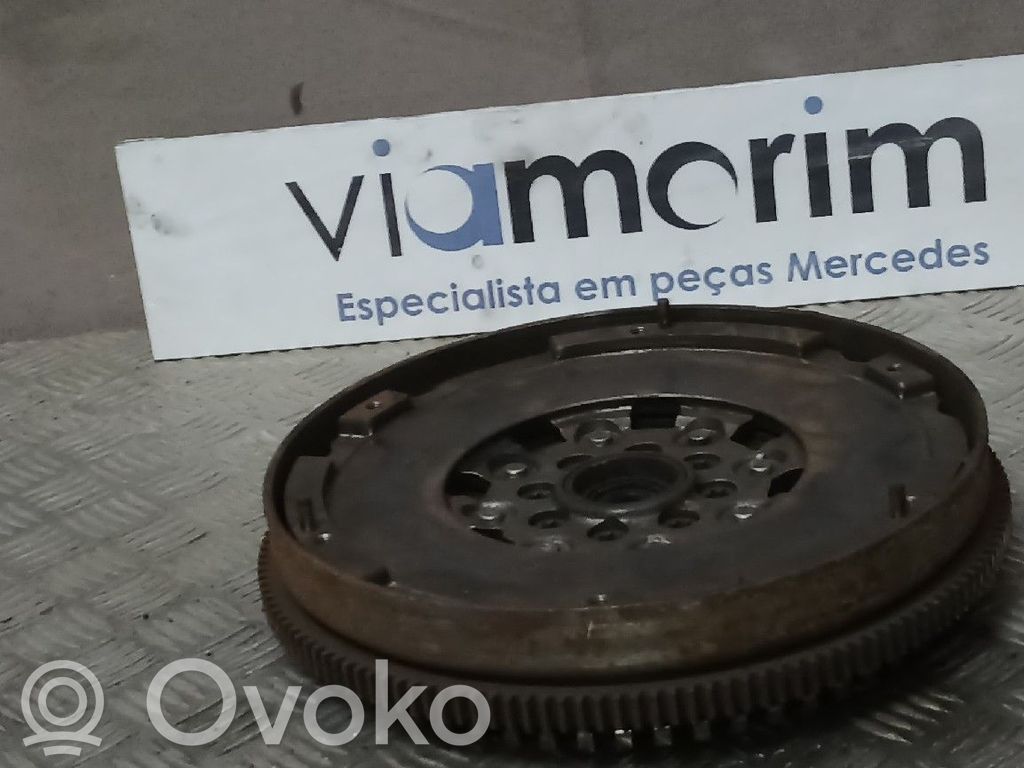 Mercedes-Benz E W211 Volante motor 