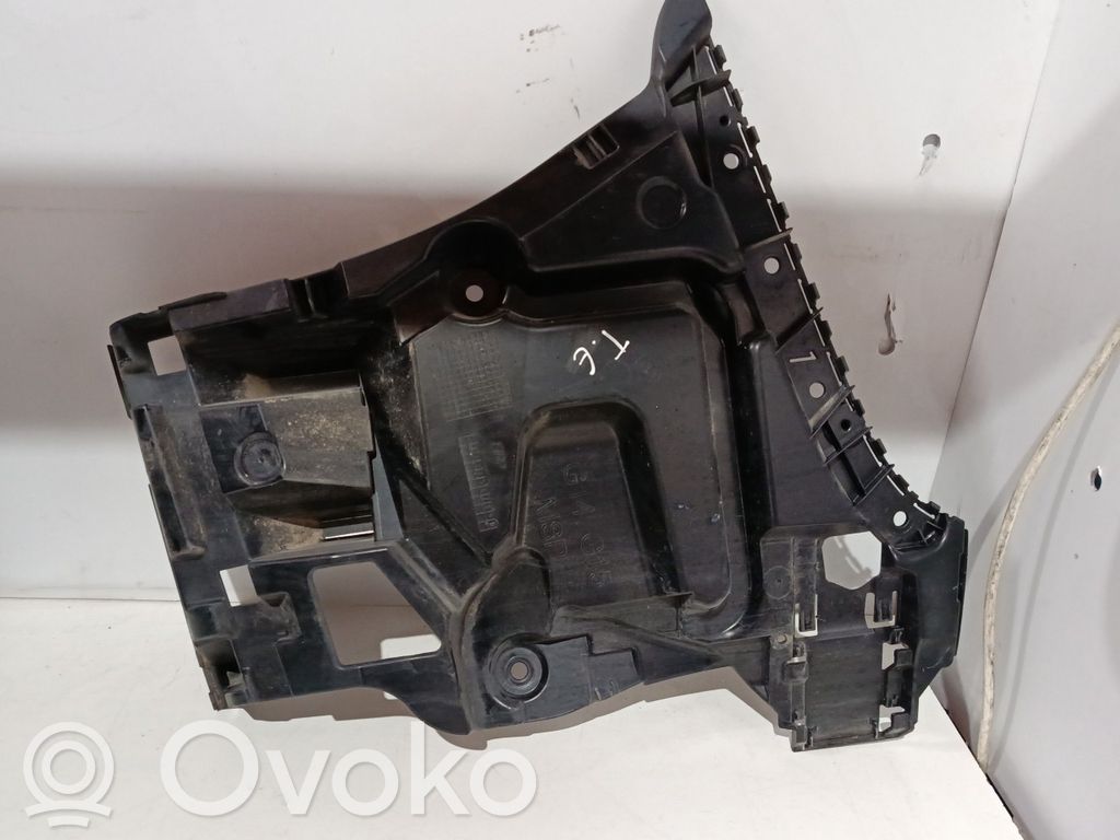 BMW 8 G15 Takapuskurin kannake 
