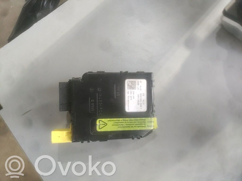 Ignition-blocking relay   8P0953549F
