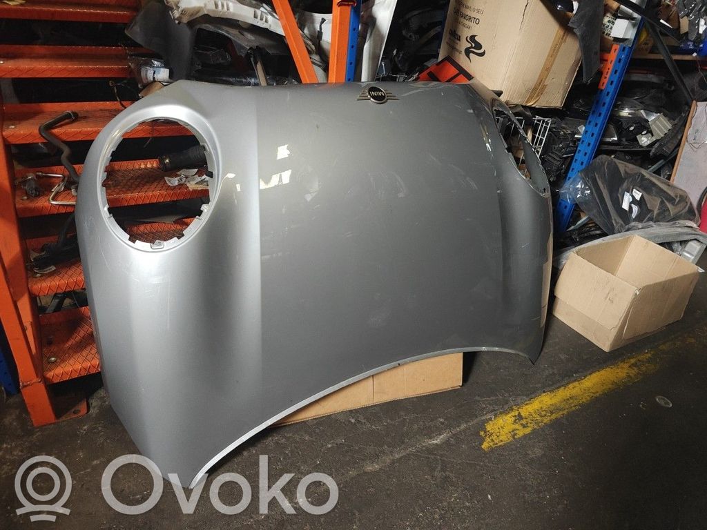Couvercle, capot moteur