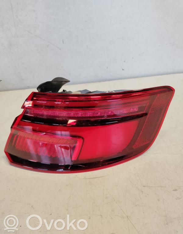 Luz trasera/de freno   8V4945092,2SD01283602,32,HELLA