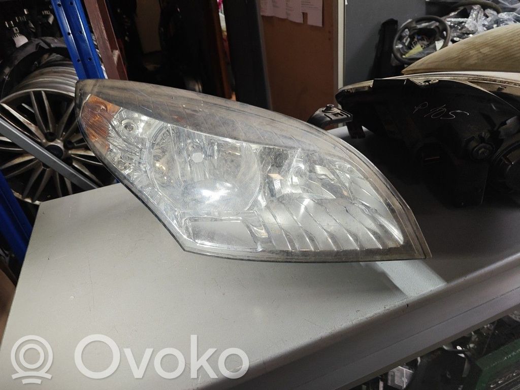 Headlight/headlamp   260100017R,030124420200,APOIOPARTIDO