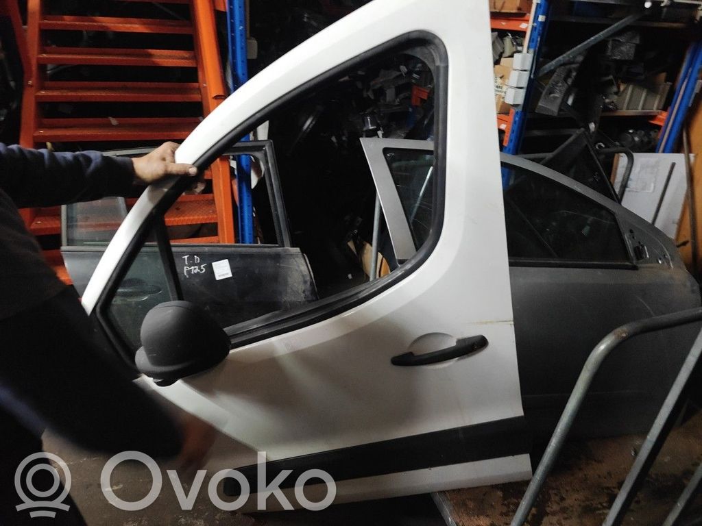 Citroen Berlingo Priekinės durys 