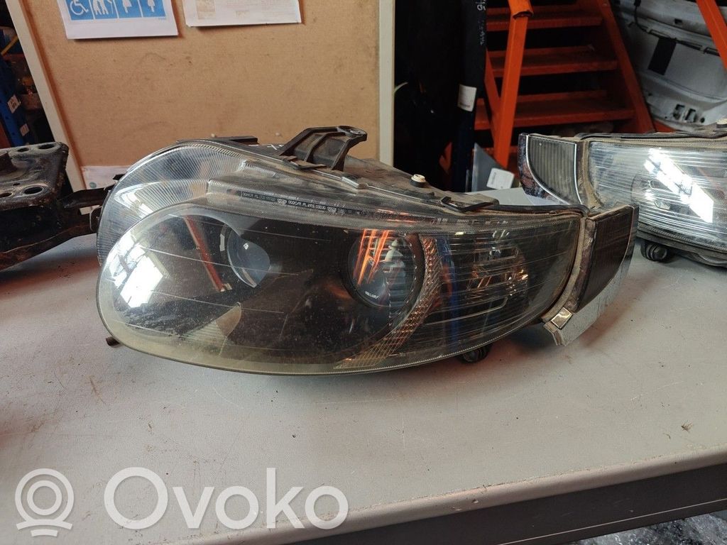 Headlight/headlamp   BOI,OLHO,SAAB95