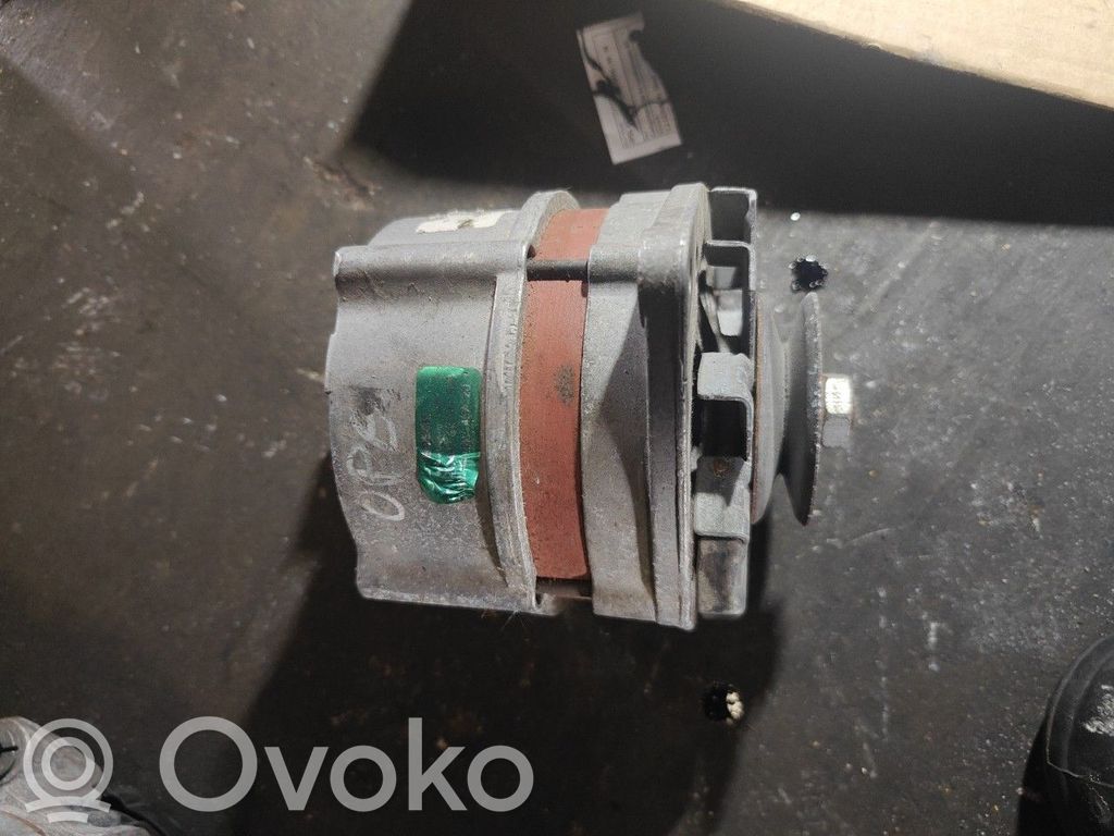 Opel Ascona C Generator/alternator 