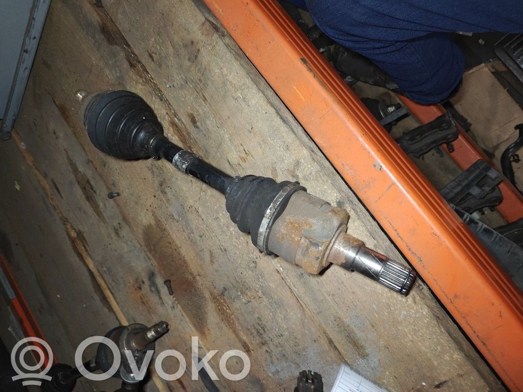 Opel Corsa D Priekinis pusašis 