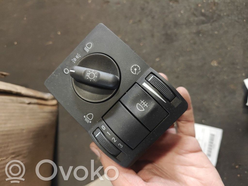 Opel Corsa C Light switch 