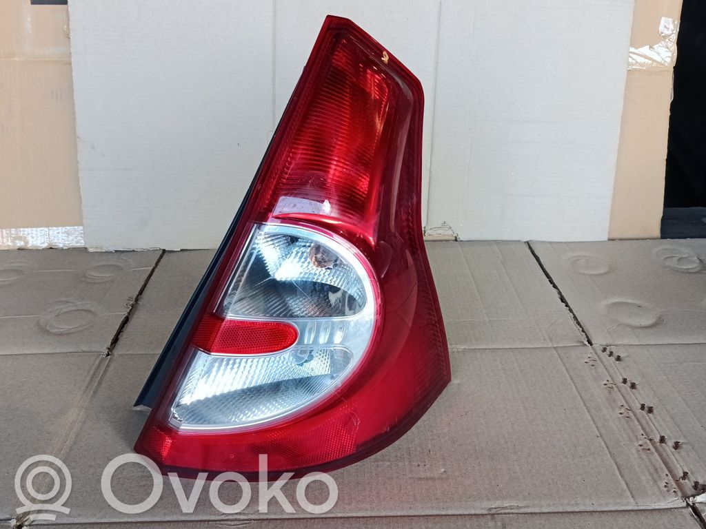 Takavalot   8200734824,DACIASANDERO,P55