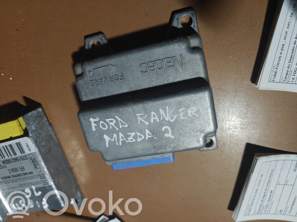 Ford Courier Oro pagalvių valdymo blokas 