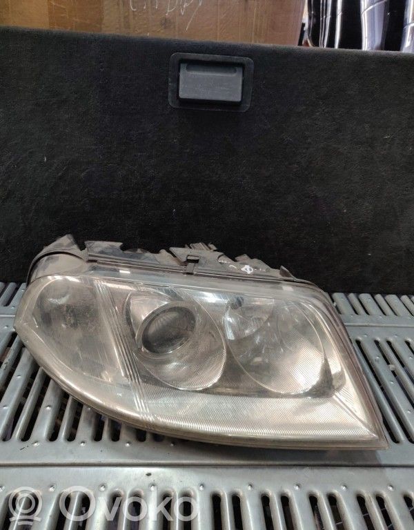 Volkswagen PASSAT B5.5 Headlight/headlamp 
