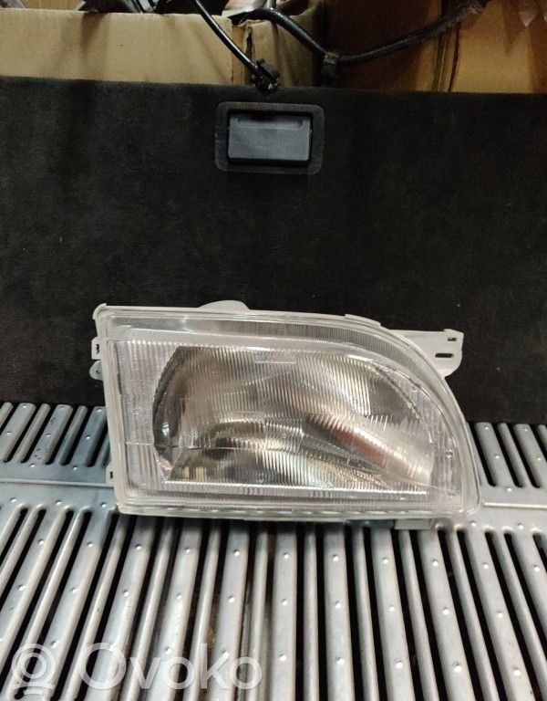 Ford Transit Phare frontale 