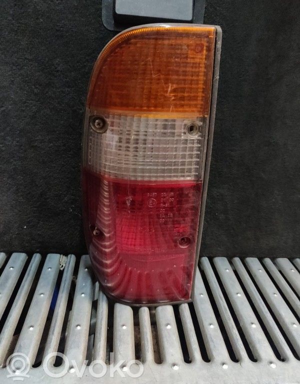 Lampy tylnej klapy bagażnika   STANLEY0431914L,0431914L