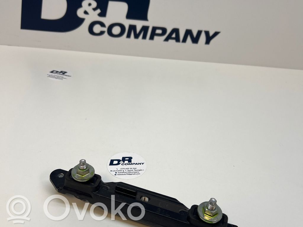 Toyota RAV 4 (XA50) Front door upper hinge 